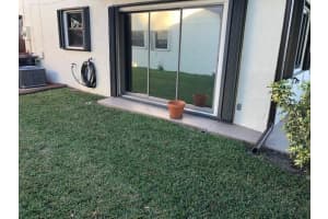 6139 Lakemont Cir, Greenacres, FL 33463, Sold 12/23/24