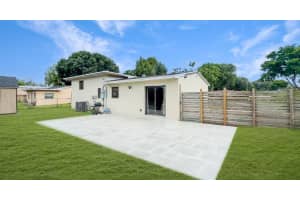1120 SW 47th Ave, Plantation, FL 33317 Sold 02/24/25