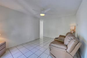5254 NE 6th Ave H-30, Oakland Park, FL 33334 Sold 06/06/25