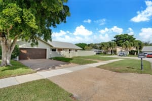 17681 Foxglove Ln, Boca Raton, FL 33487 Sold 01/24/25