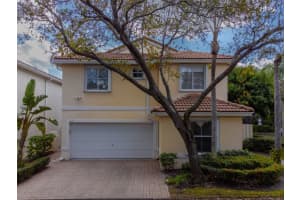 1140 Pin Oak St, Hollywood, FL 33019 Sold 05/30/25