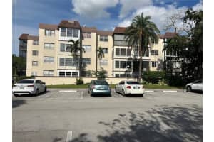 1681 Nw 70th Ave 302, Plantation