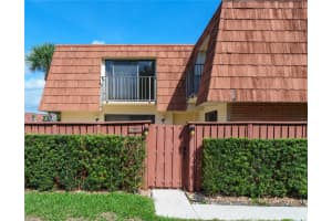 103 Live Oak Ln 103, Boynton Beach, FL 33436 Sold 04/28/25