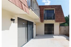 103 Live Oak Ln 103, Boynton Beach, FL 33436 Sold 04/28/25