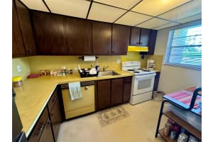 3195 Foxcroft Rd F108, Miramar, FL 33025 Sold 01/17/25