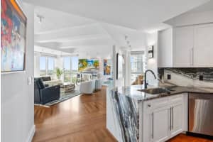 111 SE 8th Ave 1001, Fort Lauderdale, FL 33301 Sold 04/01/25