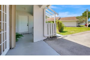 8632 Bridle Path Ct 206, Davie, FL 33328 Sold 12/09/24