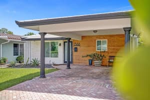 1366 NE 39th St, Oakland Park, FL 33334 Sold 04/28/25