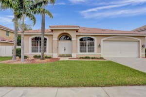 17345 SW 8th St, Pembroke Pines, FL 33029 Sold 01/22/25