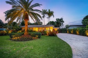 208 NW 21 Street, Wilton Manors, FL 33311 Sold 03/24/25