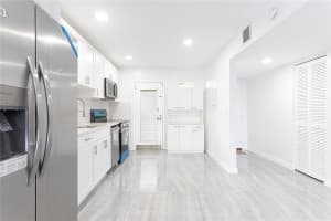 6301 N Falls Circle Dr 405, Lauderhill, FL 33319 Sold 04/22/25