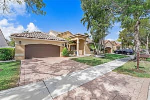 833 Verona Lake Dr, Weston, FL 33326 Sold 01/16/25