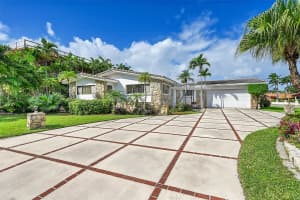 600 Hibiscus Dr, Hallandale Beach, FL 33009 Sold 01/29/25