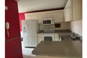 84 Centennial Ct 84, Deerfield Beach, FL 33442 Sold 02/27/25