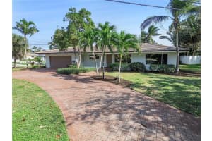 556 SE 15 Ave, Deerfield Beach, FL 33441 - MLS#F10469386