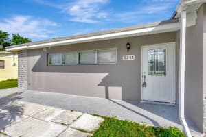 5205 45th Street, West Palm Beach, FL 33407 Sold 02/13/25