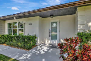 3231 S Terra Mar Dr, Lauderdale By The Sea, FL 33062 Sold 01/02/25