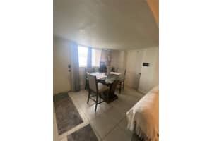 2799 NW 15th St, Fort Lauderdale, FL 33311 Sold 02/14/25