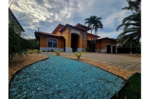 15704 NW 81st Ct, Miami Lakes, FL 33016 Sold 06/20/25