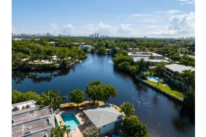 670 Kensington Pl 5B, Fort Lauderdale, FL 33305 Sold 01/28/25