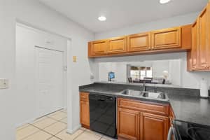 8337 Fairway Rd 8337, Sunrise, FL 33351 Sold 12/05/24