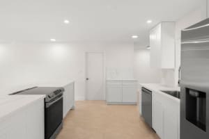 8106 NW 96th Ter, Tamarac, FL 33321 Sold 02/06/25