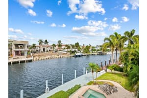 2323 NE 29th St, Lighthouse Point, FL 33064 Sold 01/31/25