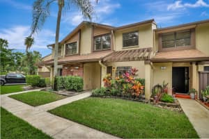 3963 Cocoplum Cir B, Coconut Creek, FL 33063 Sold 01/09/25