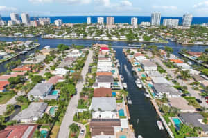2636 SE 13th Ct, Pompano Beach, FL 33062 Sold 12/26/24