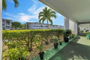 5203 NE 24th Ter B-109, Fort Lauderdale, FL 33308 Sold 03/28/25