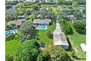 5720 SW 199th Ave, Pembroke Pines, FL 33332 Sold 12/27/24