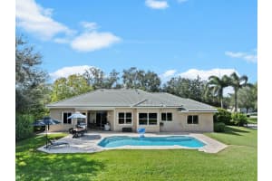 5720 SW 199th Ave, Pembroke Pines, FL 33332 Sold 12/27/24