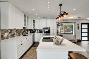 1695 NW 42nd St, Oakland Park, FL 33309 Sold 12/18/24