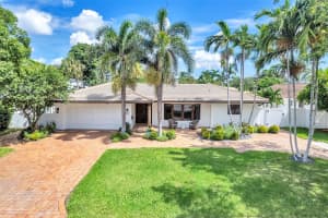 2731 NE 40th Ct, Lighthouse Point, FL 33064 Sold 12/20/24