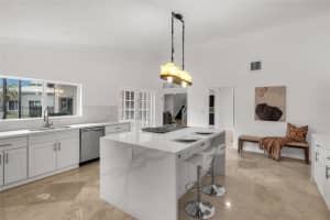 3871 Ottawa Ln, Hollywood, FL 33026 Sold 11/05/24