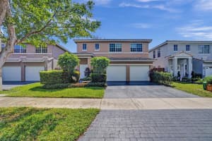 5918 SW 112th DR, Cooper City, FL 33330 Sold 01/13/25