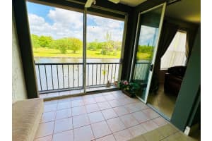 3750 Inverrary Dr 3L, Lauderhill, FL 33319 Sold 05/27/25