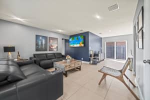 160 NE 42nd St, Oakland Park, FL 33334 Sold 12/18/24