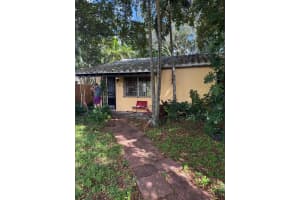 1520 NE 1st Ave, Fort Lauderdale, FL 33304 Sold 11/26/24