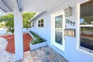 2749 NW 9th Ave, Wilton Manors, FL 33311 - MLS#F10470081