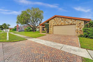 7945 NW 89th Ave, Tamarac, FL 33321 Sold 01/21/25