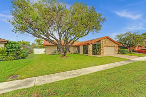 7945 NW 89th Ave, Tamarac, FL 33321 Sold 01/21/25