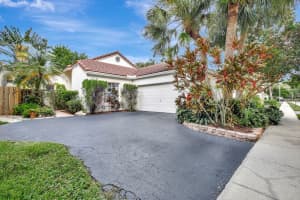 10361 NW 11th St, Plantation, FL 33322 Sold 03/05/25