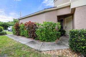 79 NW 98th Ter, Plantation, FL 33324 Sold 05/29/25