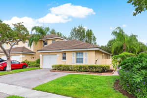 8947 NW 53rd St, Sunrise, FL 33351 Sold 04/08/25