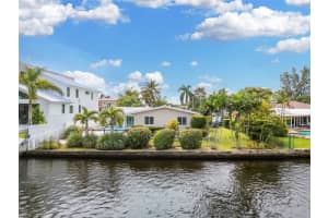 2540 NE 22nd Ter, Fort Lauderdale, FL 33305 Sold 01/23/25