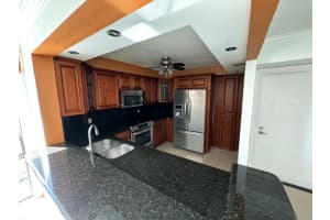 4800 Bayview Drive, Fort Lauderdale, FL 33308 - MLS#F10470408