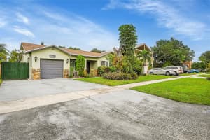 8507 SW 19th St, North Lauderdale, FL 33068 Sold 01/27/25