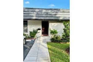 458 NW 70th Ave 403, Plantation, FL 33317 Sold 01/28/25