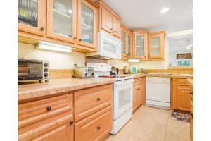 1800 SW 83rd Ave, Davie, FL 33324 Sold 03/17/25